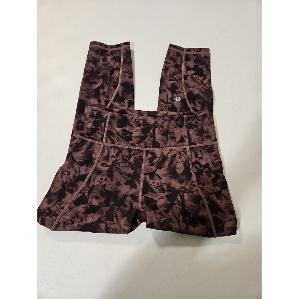 Lululemon Time To Sweat Cropped Size 6 Pockets Black/purple Tye‎ Dye (L 57